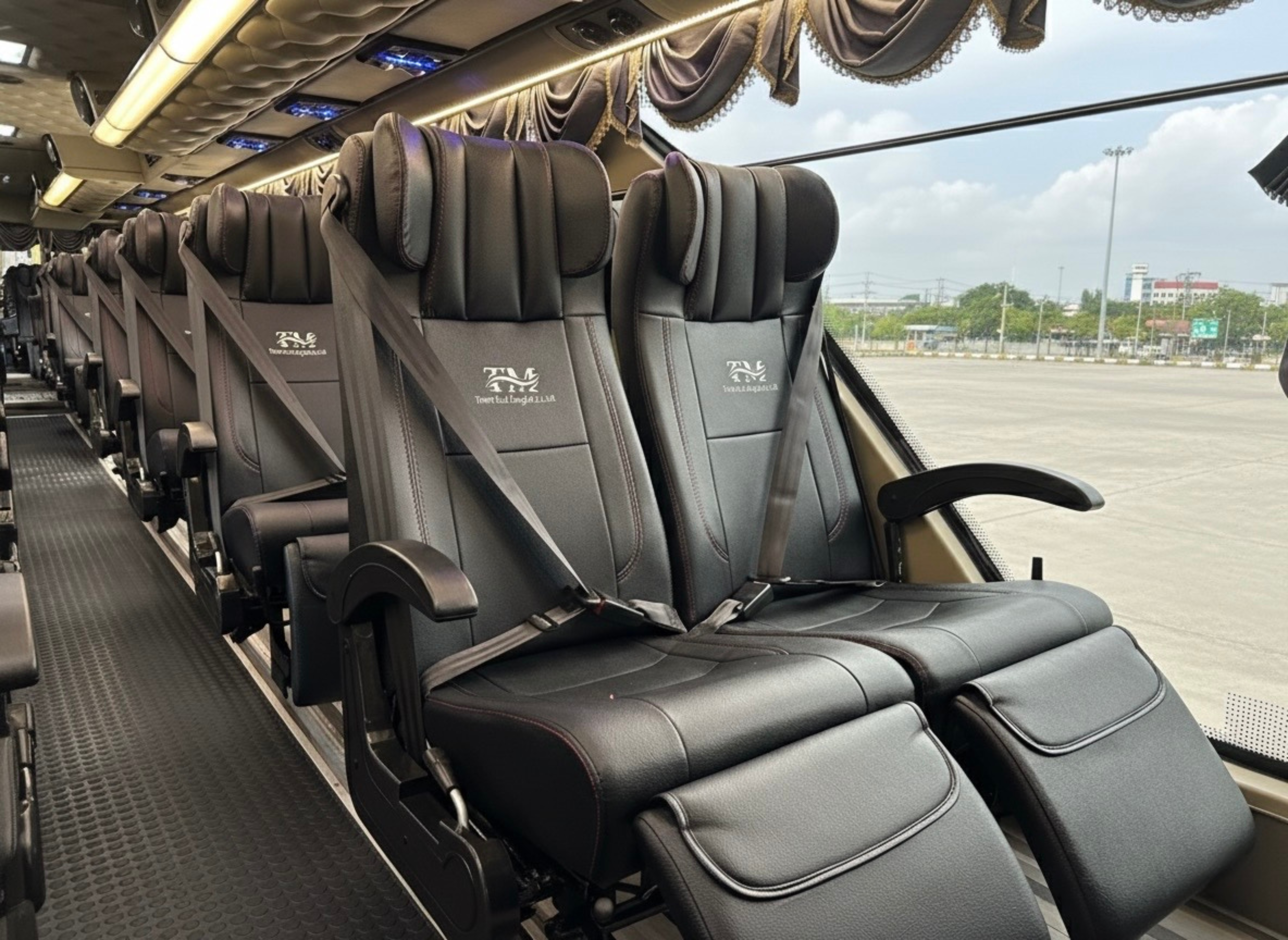 Bangkok to Koh Samui - Overnight Bus + Ferry | FREE Hotel Pickup & WIFI!