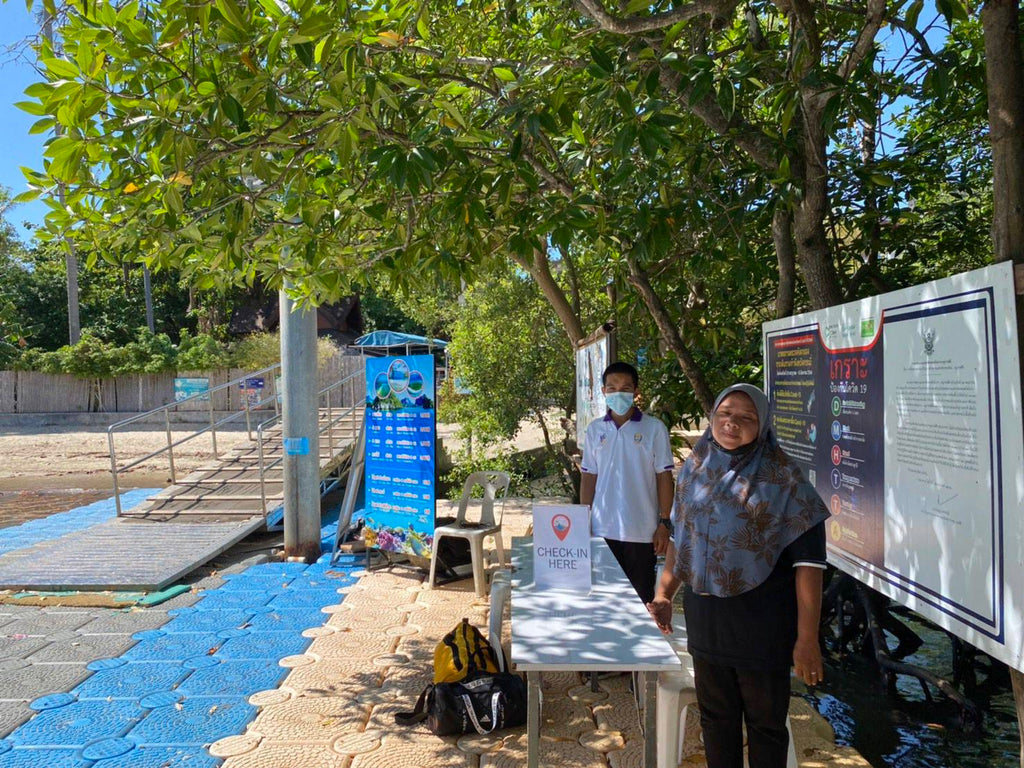 Check-in counter at East Railay Pier (Aonang Travel Ferry) — departure point for Railay Beach to Koh Phi Phi ferry