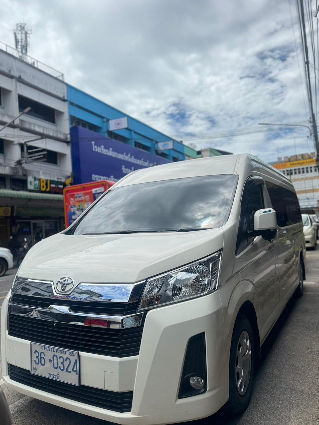 Private air-conditioned van transfer from Krabi Airport to Ao Nam Mao Pier, Krabi Thailand