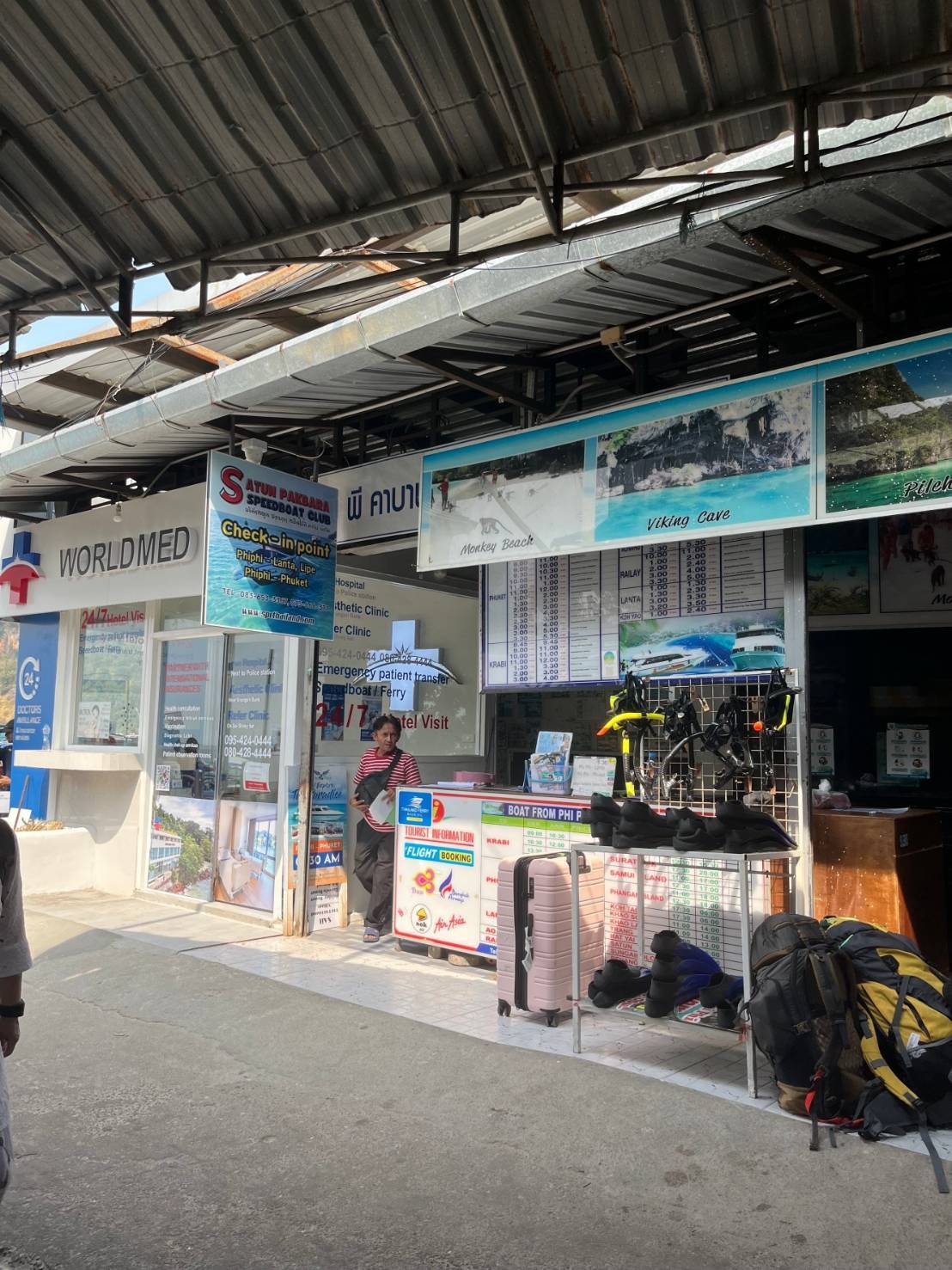 Speedboat club check-in point on Koh Phi Phi for boats to Koh Lanta