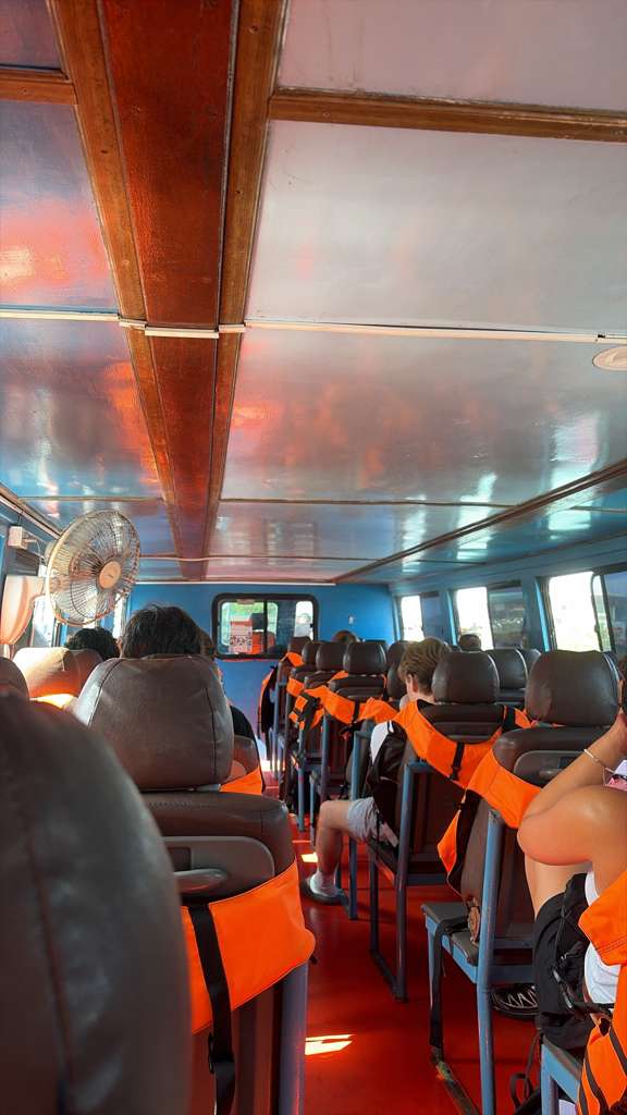 Koh Lanta to Koh Phi Phi ferry with hotel pickup – Saladan Pier departure