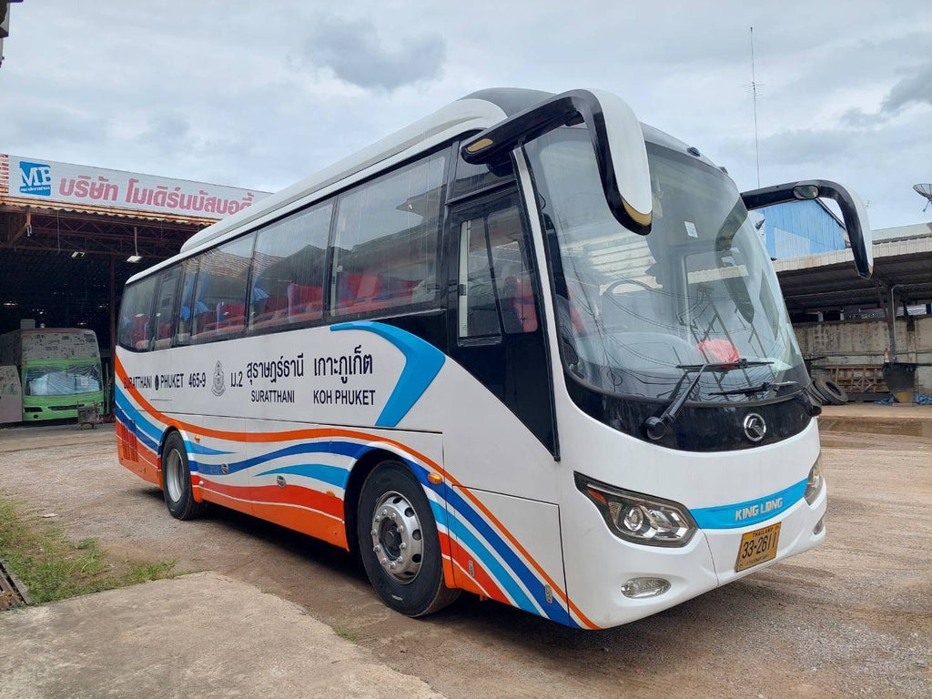 Bus 465 at Phuket Bus Terminal 2 departure point